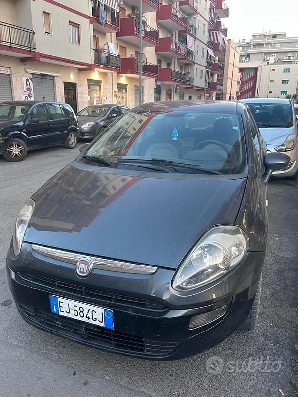 Usata Fiat Punto Evo 69 CV (50 kW) 2011 Nero Utilitaria