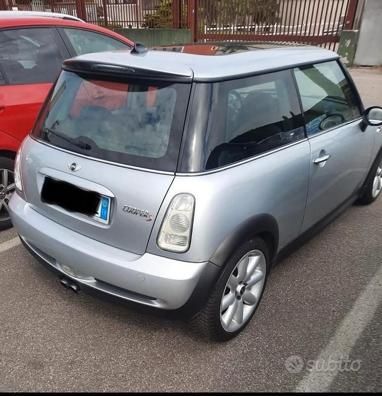 Usata Mini Cooper S 163 CV (119 kW) 2002 Grigio Utilitaria