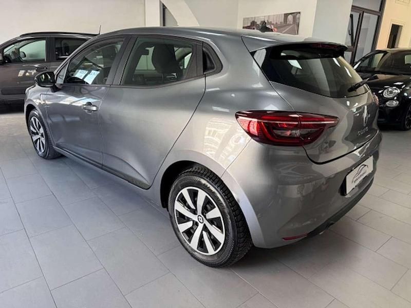 Usata Renault Clio V Equilibre 91 CV (66 kW) 2023 Grigio Berlina