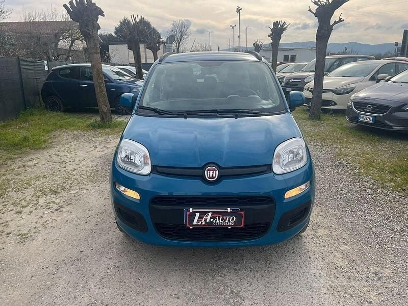 Usata Fiat Panda Easy 86 CV (63 kW) 2012 Blu Utilitaria