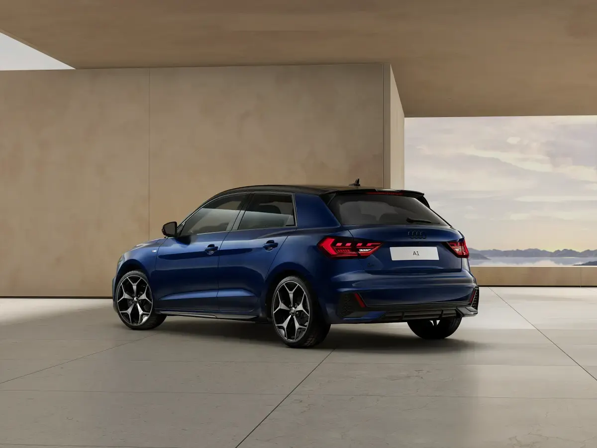 Nuova Audi A1 Sportback Ambiente 116 CV (85 kW) 2026 Blu navarra metallizzato Utilitaria