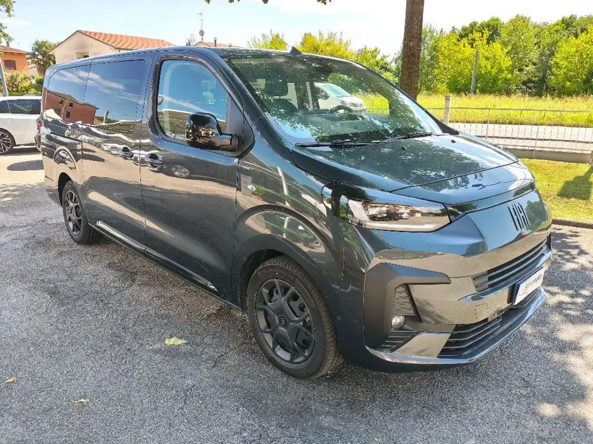 Nuova Fiat Ulysse 130 kW (177 CV) 2025 Grigio Monovolume