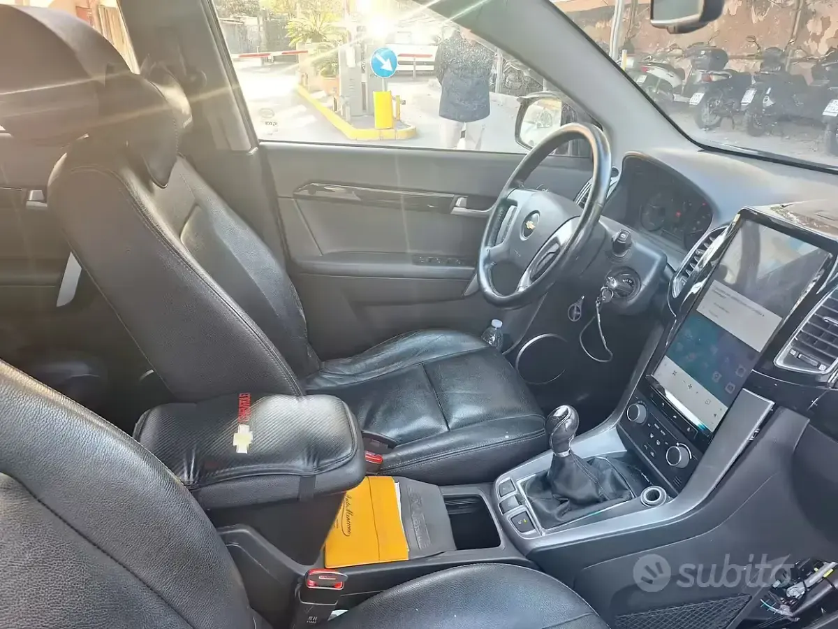 Usata Chevrolet Captiva LTZ 184 CV (135 kW) 2011 Nero SUV
