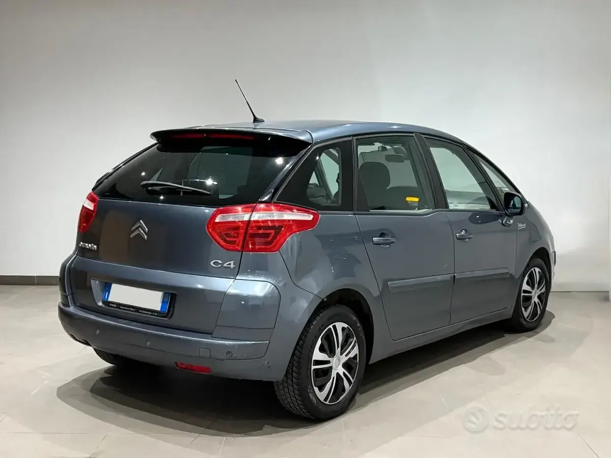 Usado Citroën C4 Elegance 109 HP (80 kW) 2008 Cinzento Monovolume