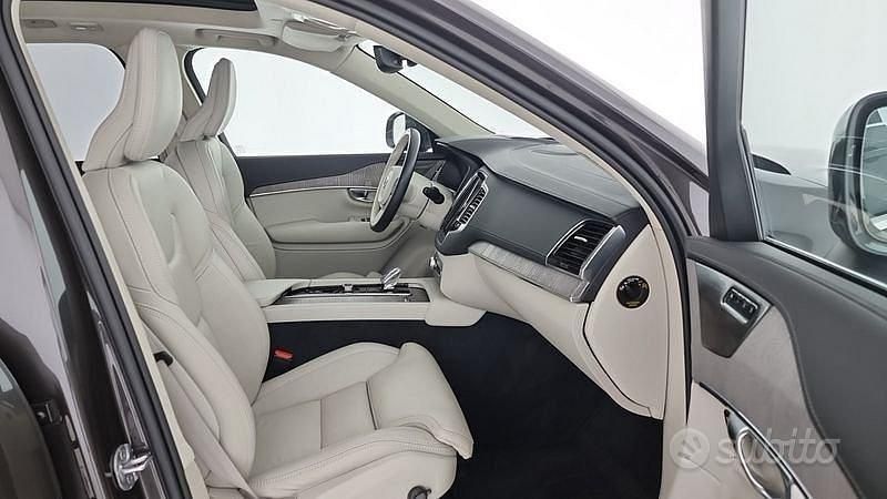 Usata Volvo XC90 Ultimate 455 CV (334 kW) 2023 Grigio SUV