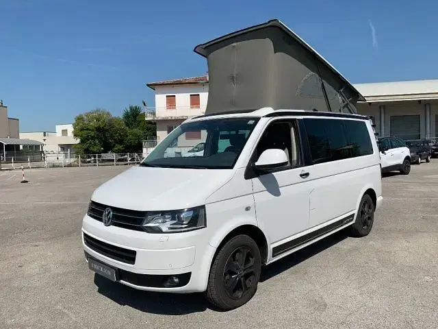 Usata VW California Beach 179 CV (131 kW) 2013 Bianco pastello Furgone