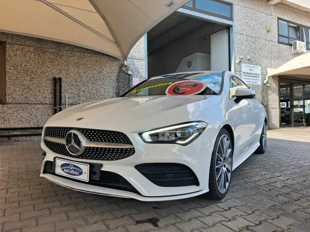 Usata Mercedes CLA180 Shooting Brake Premium 136 CV (100 kW) 2020 Pastello  bianco Station wagon