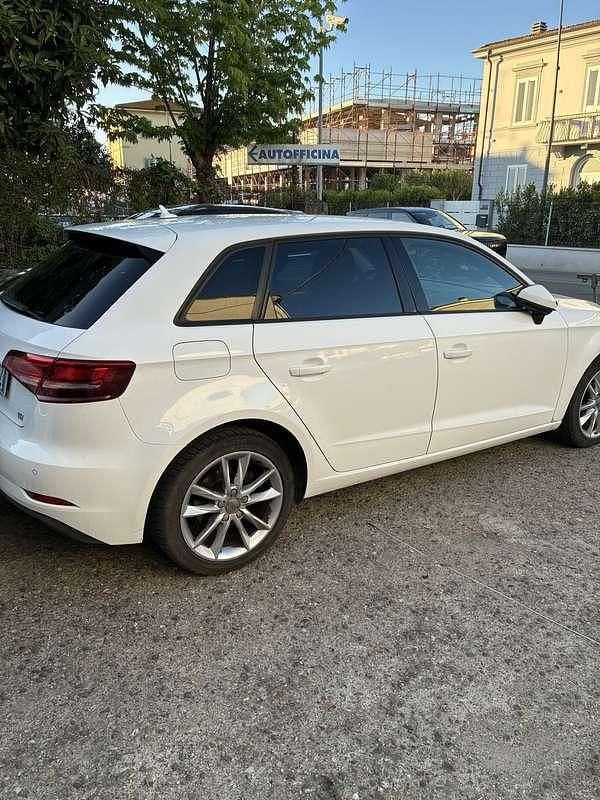 Gebraucht Audi A3 Attraction 110 PS (80 kW) 2017 Limousine