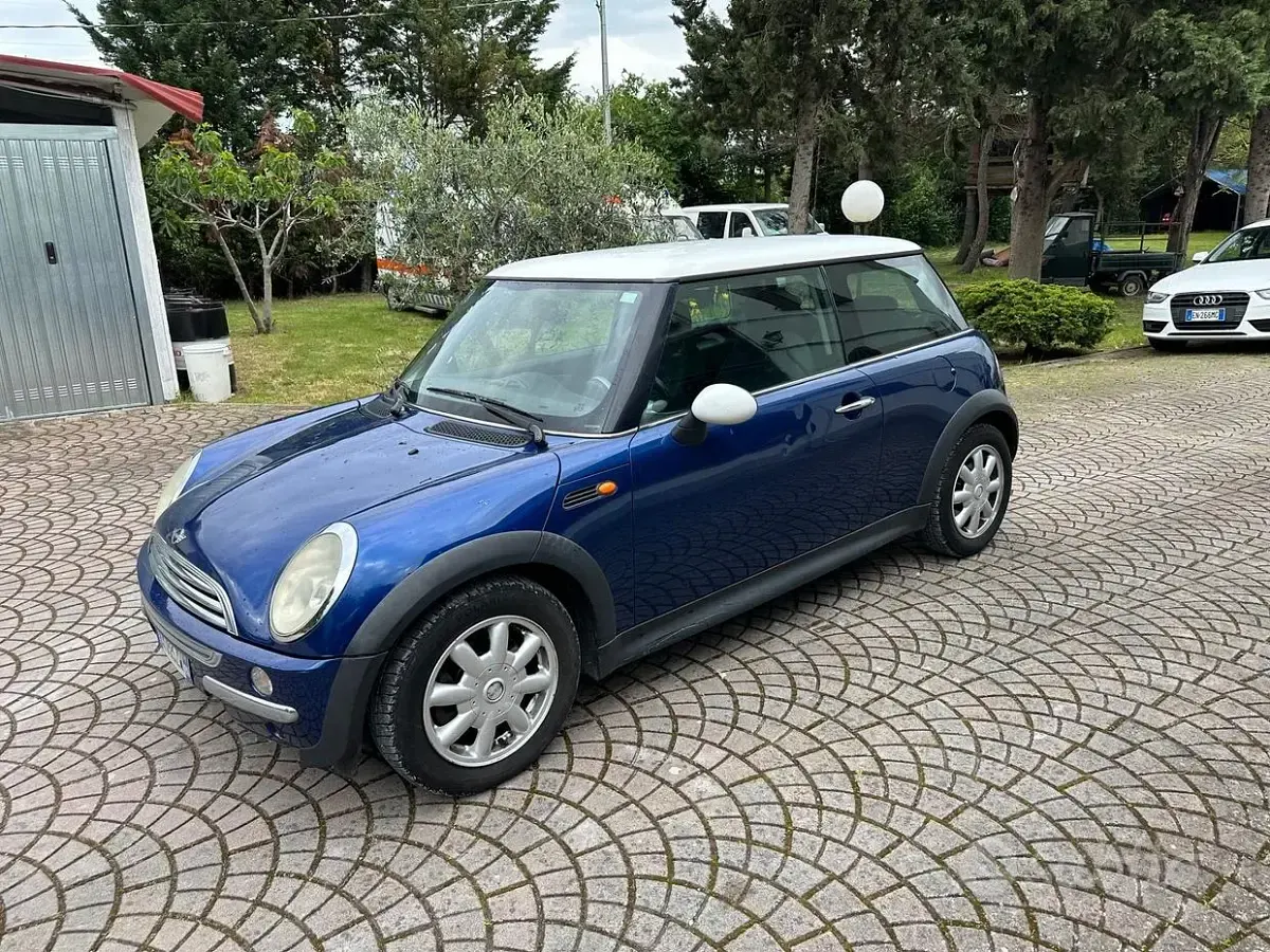 Usata Mini One D 75 CV (55 kW) 2004 Bluazzurro Utilitaria