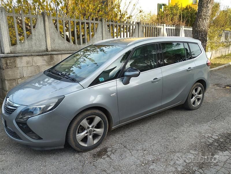 Usata Opel Zafira 150 CV (110 kW) 2013 Monovolume