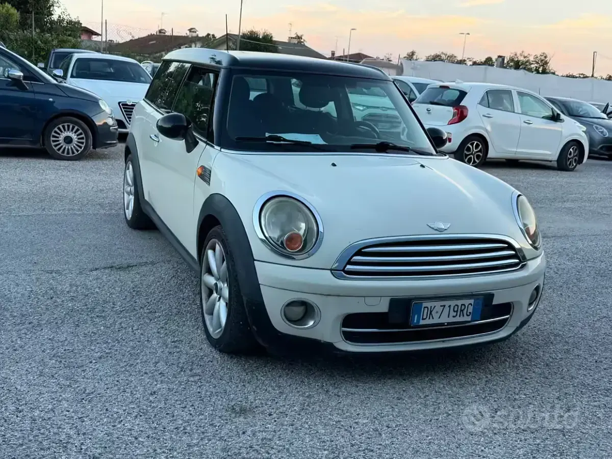 Usata Mini Cooper D Chili 109 CV (80 kW) 2007 Grigio Utilitaria