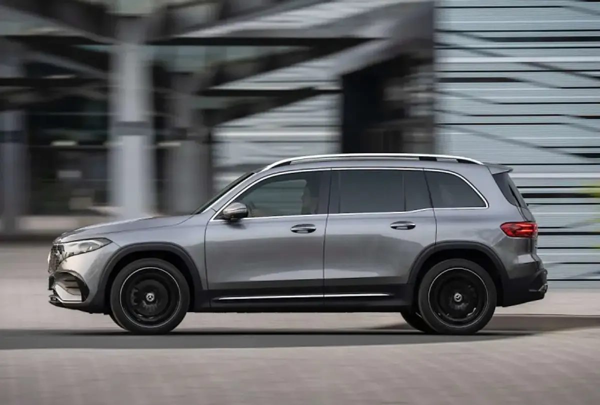 Nuova Mercedes EQB300 Advanced Plus 139 kW (189 CV) 2025 Argento SUV