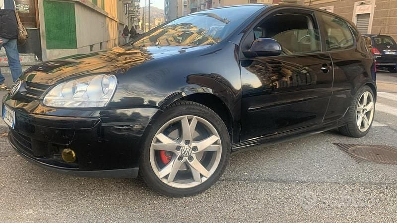 Usata VW Golf V 2006 Nero Utilitaria