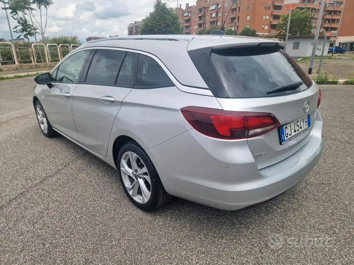 Occasion Opel Astra 122 ch (89 kW) 2022 Gris Citadine