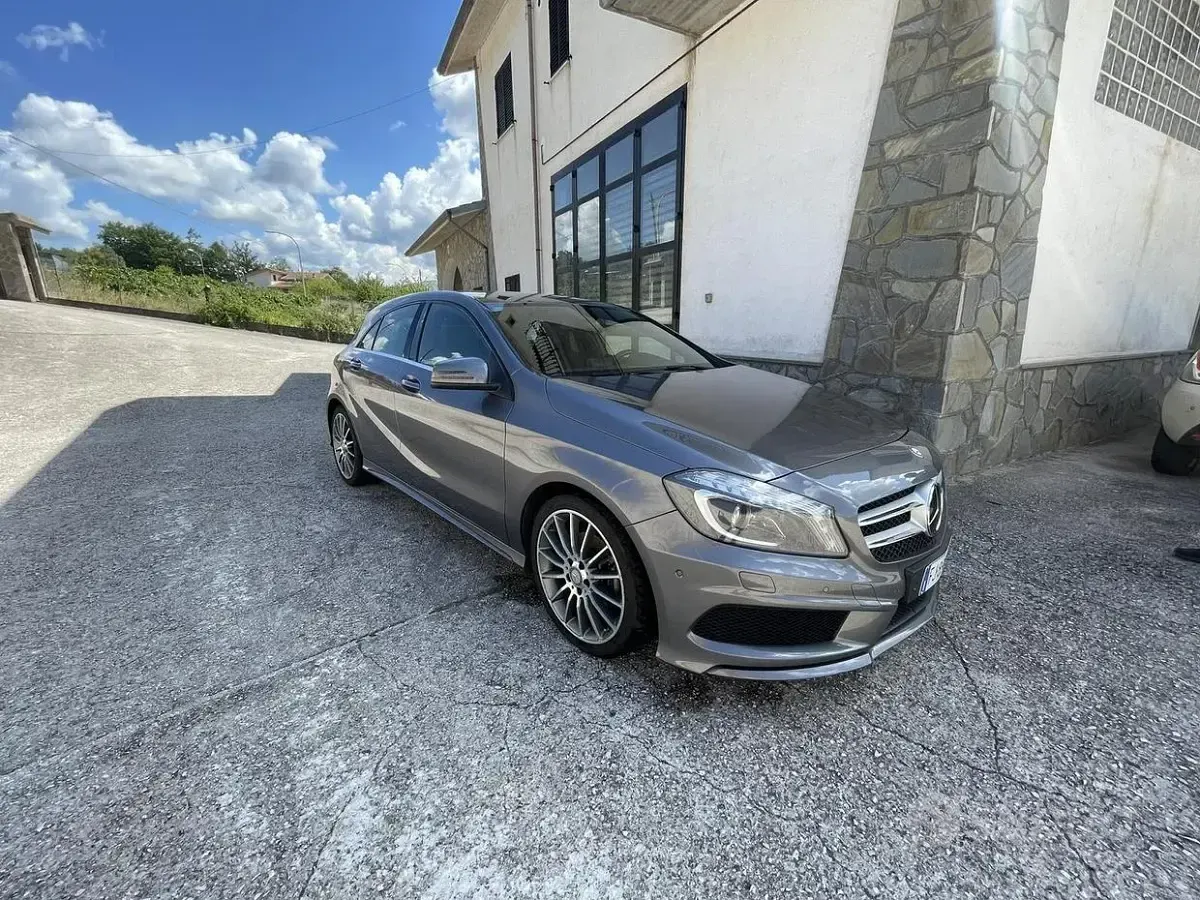 Usata Mercedes A200 AMG 136 CV (100 kW) 2014 Grigio Utilitaria