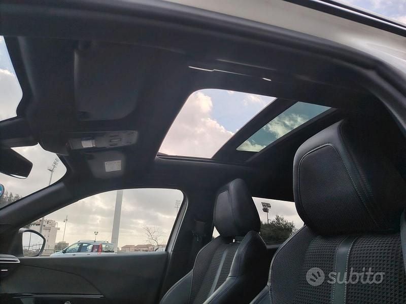 Usata Peugeot 2008 GT-line 130 CV (95 kW) 2020 Bianco SUV