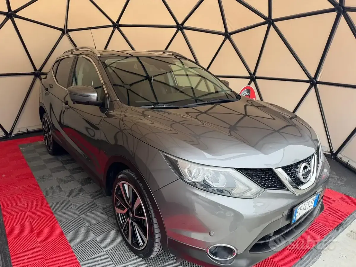 Occasion Nissan Qashqai 360º 131 ch (96 kW) 2015 Gris SUV