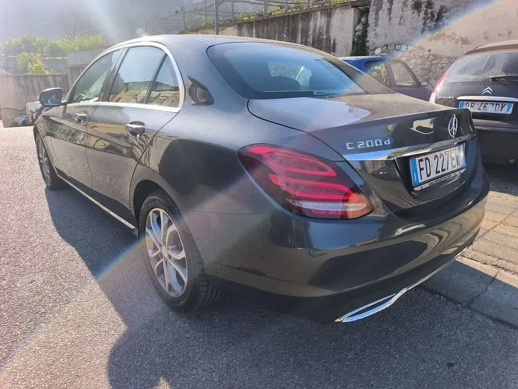 Usata Mercedes C200 136 CV (100 kW) 2016 Berlina