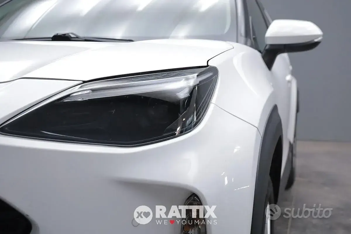 Usata Toyota Yaris Cross Business Edition 92 CV (67 kW) 2023 Bianco SUV