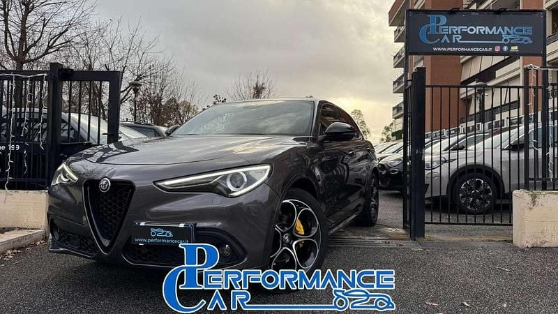 Usata Alfa Romeo Stelvio Veloce 210 CV (154 kW) 2021 Grigio scuro metallizzato SUV