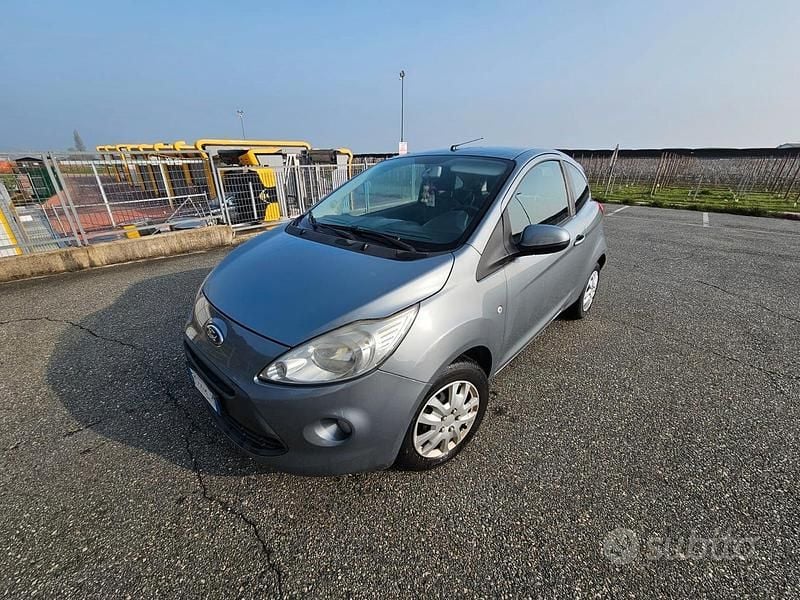 Usata Ford Ka 75 CV (55 kW) 2011 Grigio Utilitaria