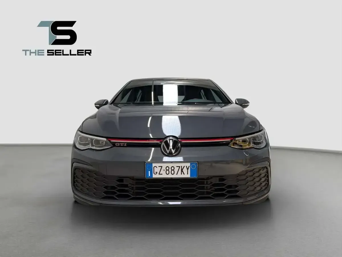 Usata VW Golf VIII GTI 245 CV (180 kW) 2024 Grigio Berlina