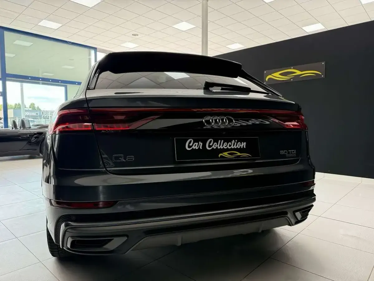 Usata Audi Q8 286 CV (210 kW) 2018 Grigio chronos metallizzato SUV