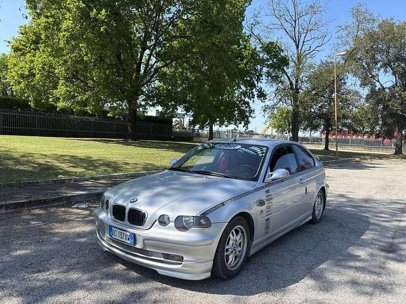 Usata BMW 318 Compact M Sport 116 CV (85 kW) 2001 Utilitaria