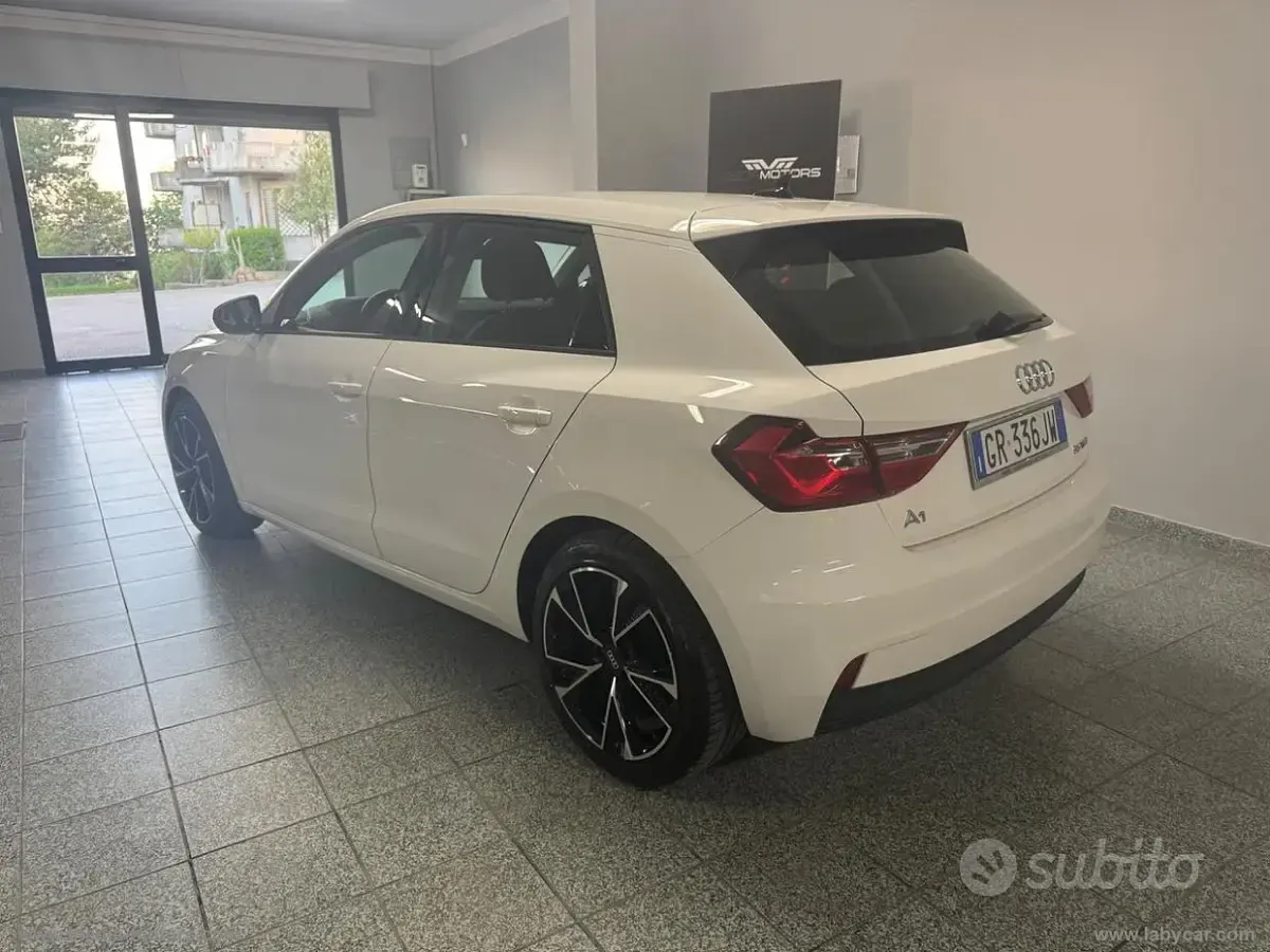 Usata Audi A1 Admired 95 CV (69 kW) 2021 Bianco SUV