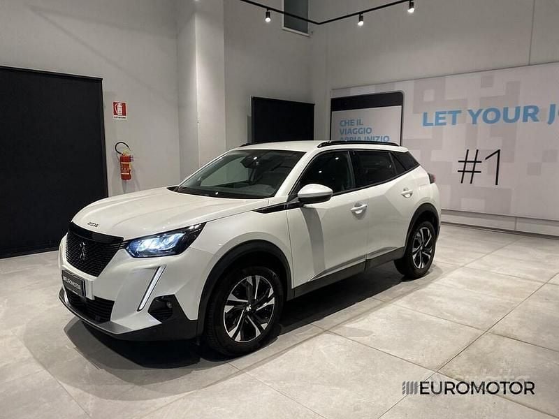 Usata Peugeot 2008 Allure 131 CV (96 kW) 2020 Bianco SUV