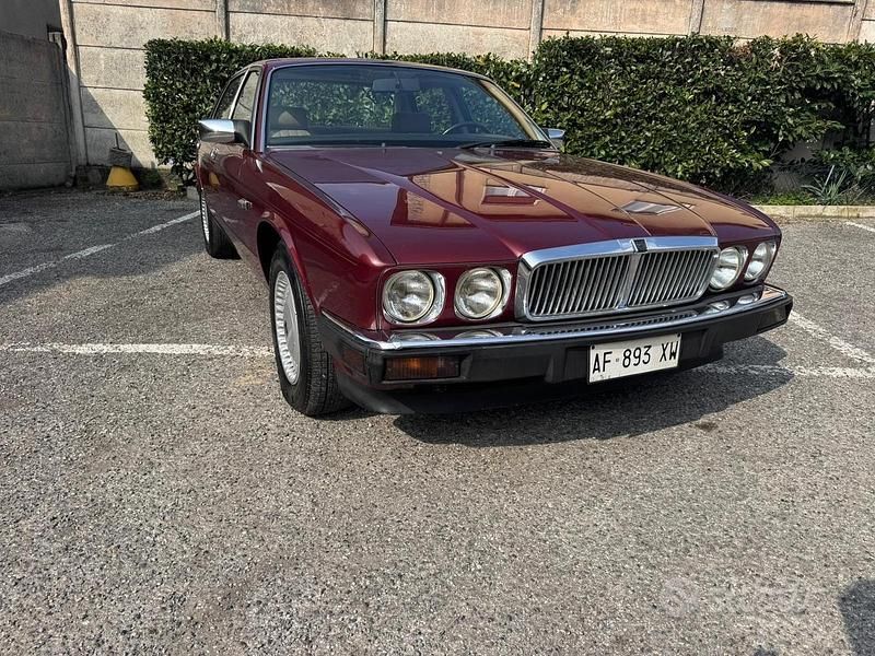 Usata Jaguar XJ6 159 CV (116 kW) 1989 Rosso Berlina