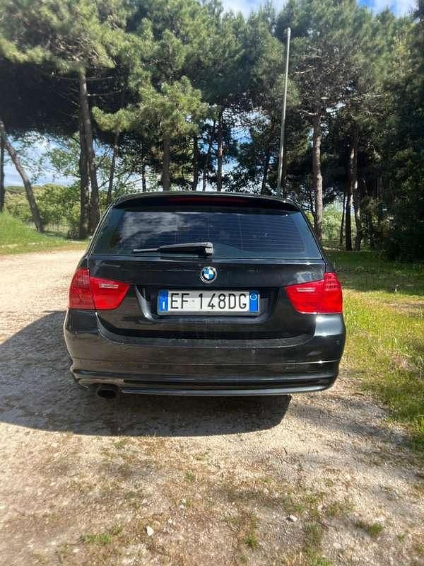 Usata BMW 318 143 CV (105 kW) 2011 Station wagon