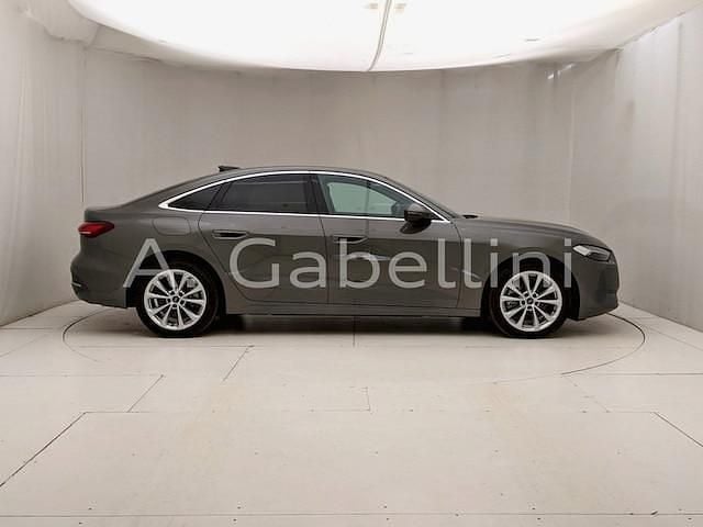 Usata Audi A5 Advanced 204 CV (150 kW) 2025 Arancione Berlina