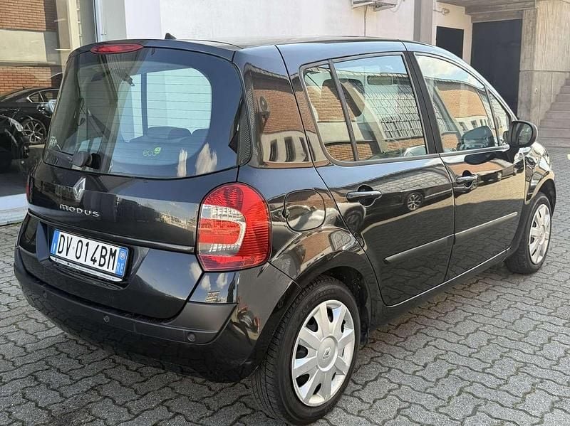Usata Renault Modus Dynamique 75 CV (55 kW) 2009 Other Monovolume