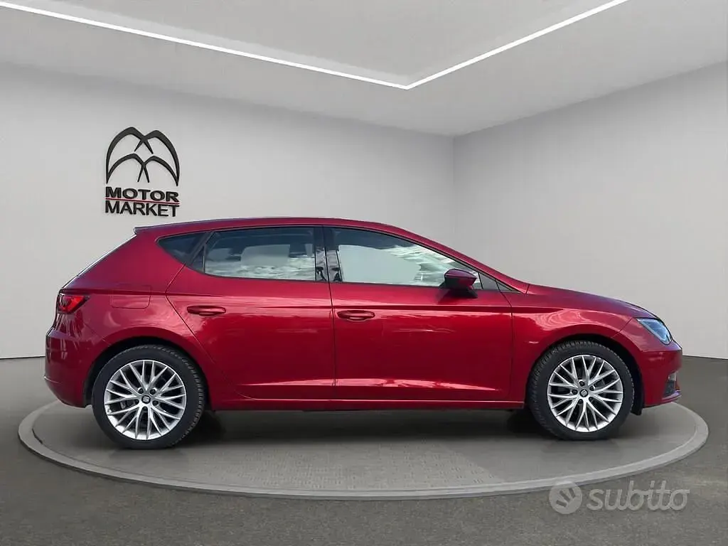 Usata Seat Leon Business 131 CV (96 kW) 2020 Bordeaux Berlina