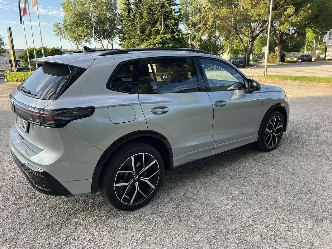 Nuova VW Tiguan Edition 150 CV (110 kW) 2026 SUV