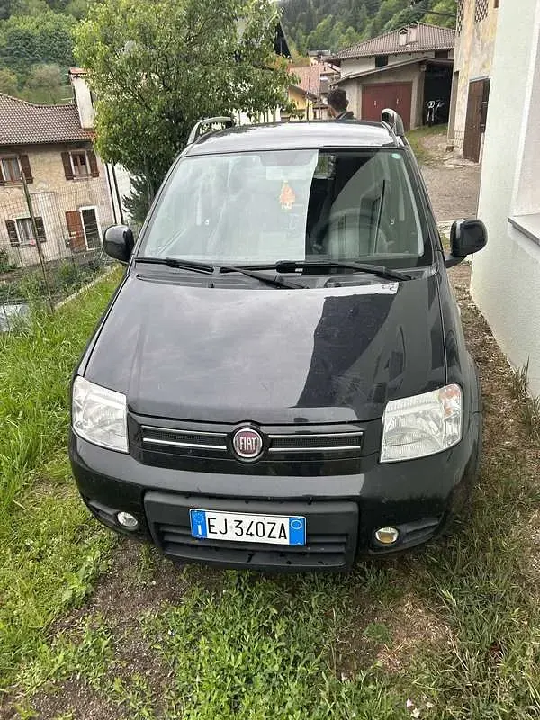 Usata Fiat Panda 4x4 Climbing 69 CV (50 kW) 2011 Utilitaria