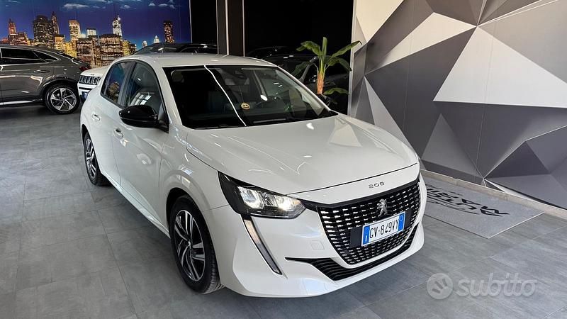 Usata Peugeot 208 Allure 75 CV (55 kW) 2021 Bianco Utilitaria