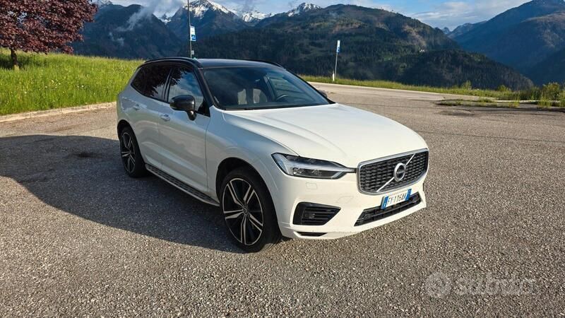 Bianco Usata 2019 Volvo XC60 R-Design SUV | 29.000 € (Cara) - Immagine 1/4