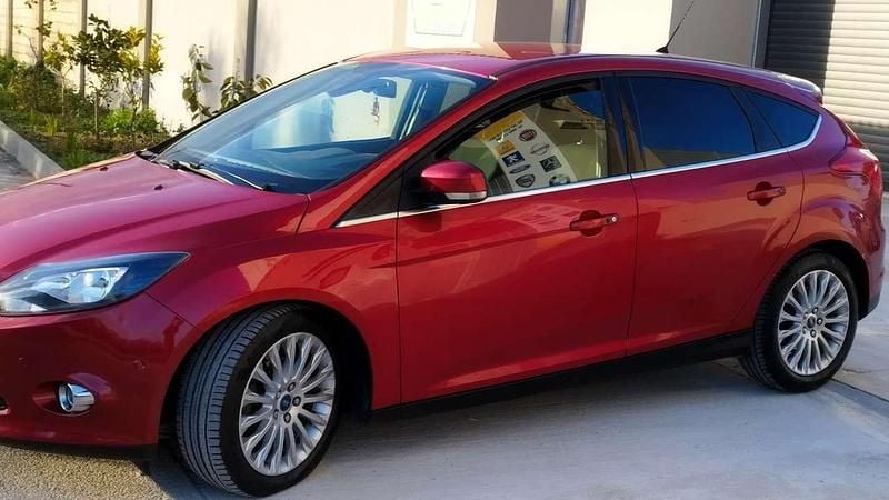 Usata Ford Focus Titanium 116 CV (85 kW) 2011 Bordeux Berlina