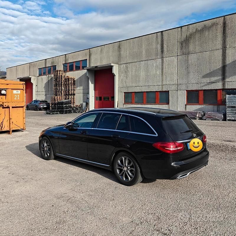 Usata Mercedes C220 170 CV (125 kW) 2014 Nero Station wagon