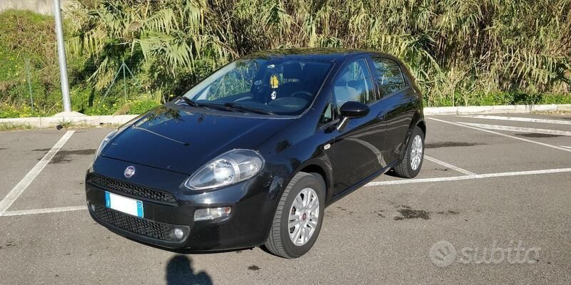Usata 2016 Fiat Punto Lounge Due volumi | 4999 € (Ottimo prezzo) - Immagine 1/4