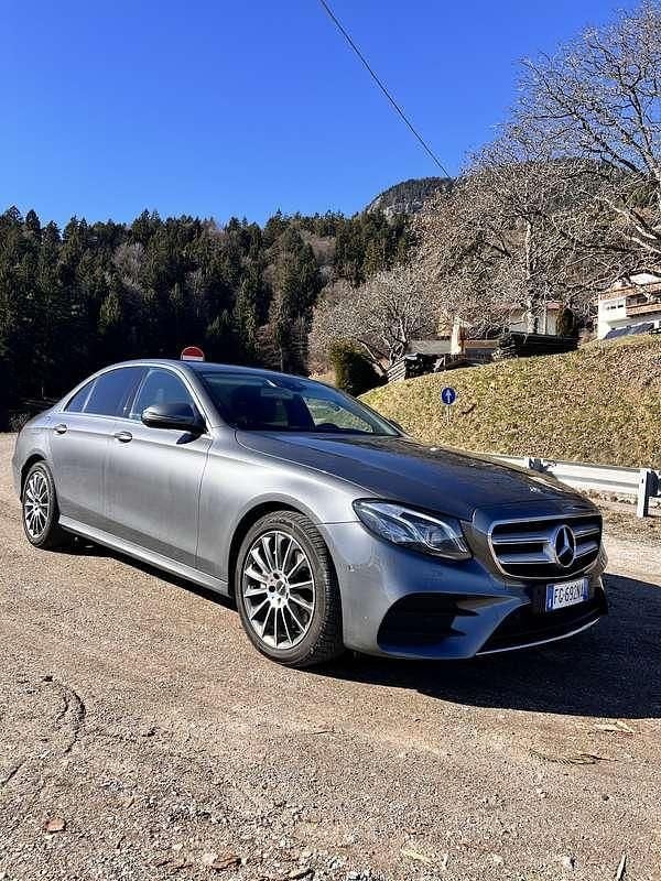Usata Mercedes E350 AMG line 258 CV (189 kW) 2017 Berlina