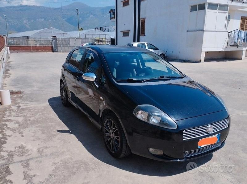 Usata Fiat Grande Punto 75 CV (55 kW) 2008 Utilitaria