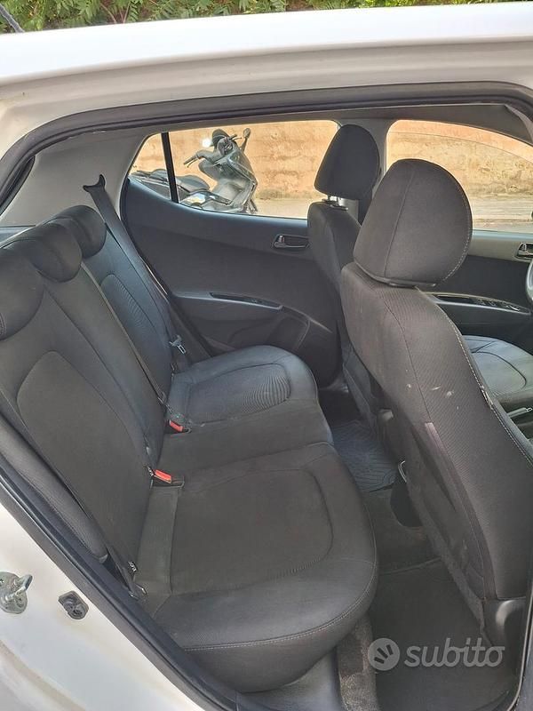 Usata Hyundai i10 83 CV (61 kW) 2017 Bianco Utilitaria