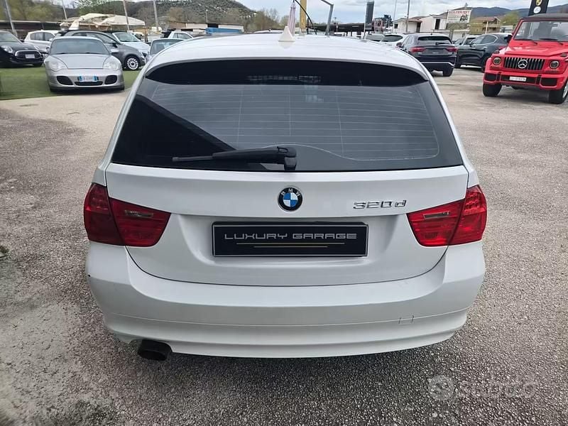 Usata BMW 320 184 CV (135 kW) 2011 Bianco Station wagon