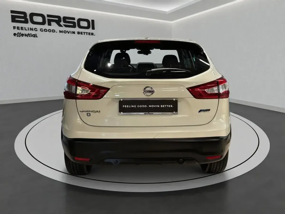 Usata Nissan Qashqai Acenta 110 CV (80 kW) 2014 Bianco SUV