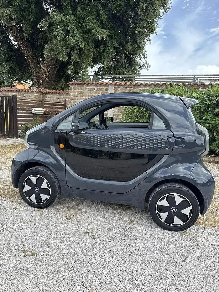 Usata XEV Yoyo 7 kW (10 CV) 2023 Nero Utilitaria
