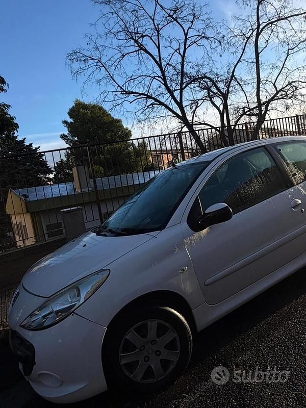 Usata Peugeot 206 68 CV (50 kW) 2012
