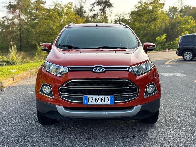 Usado Ford Ecosport Titanium 125 CV (91 kW) 2015 Naranja SUV